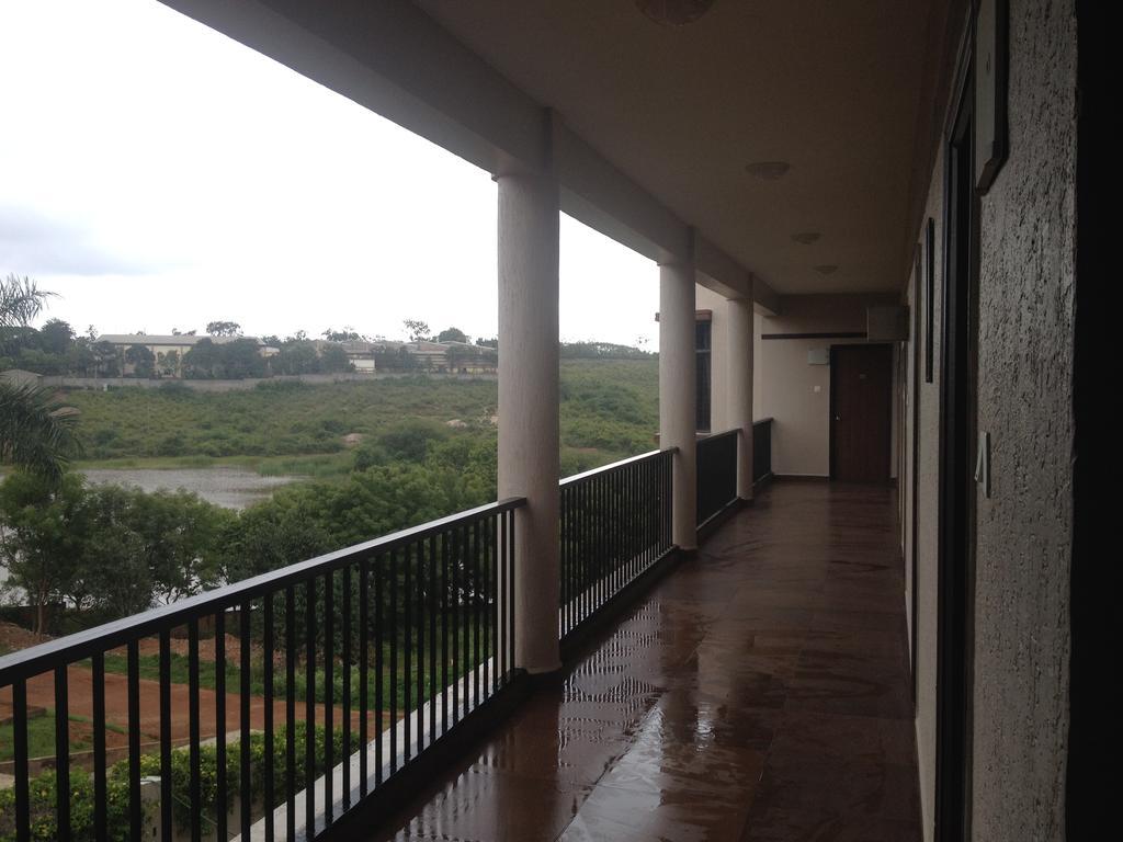 Cotton County Club And Resort Hubli Room photo