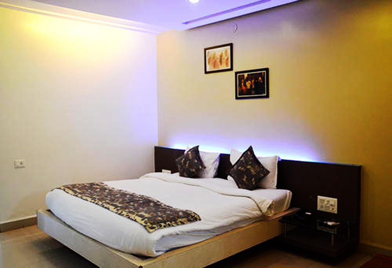 Cotton County Club And Resort Hubli Exterior photo