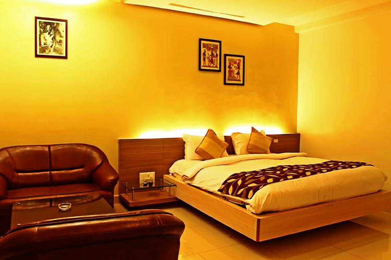 Cotton County Club And Resort Hubli Exterior photo