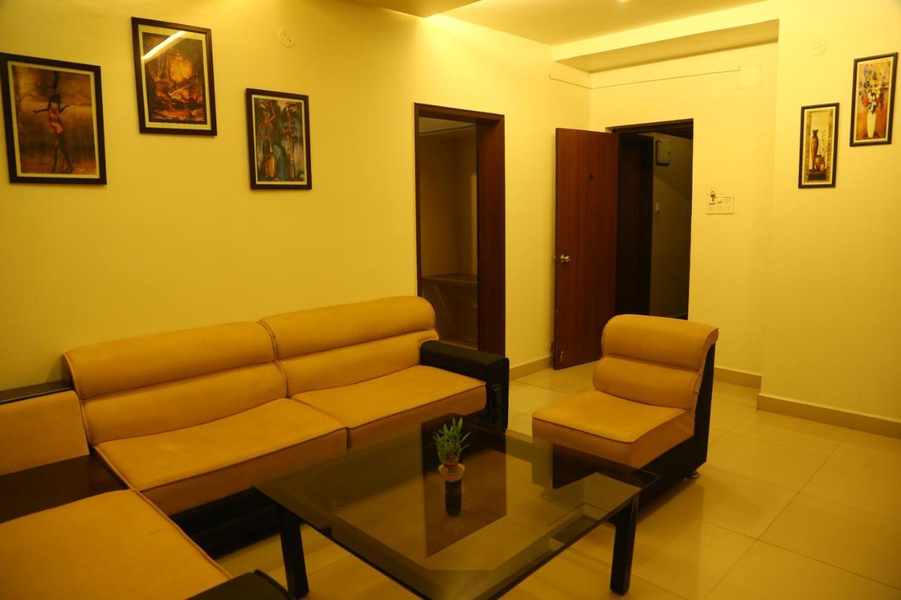 Cotton County Club And Resort Hubli Exterior photo